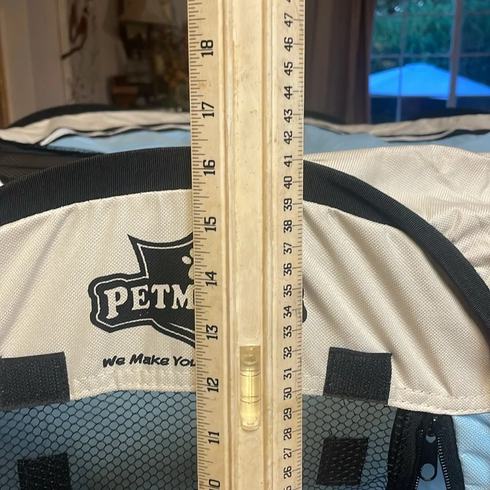 Petmaker doggy playpen. Zippered top. Like new condition